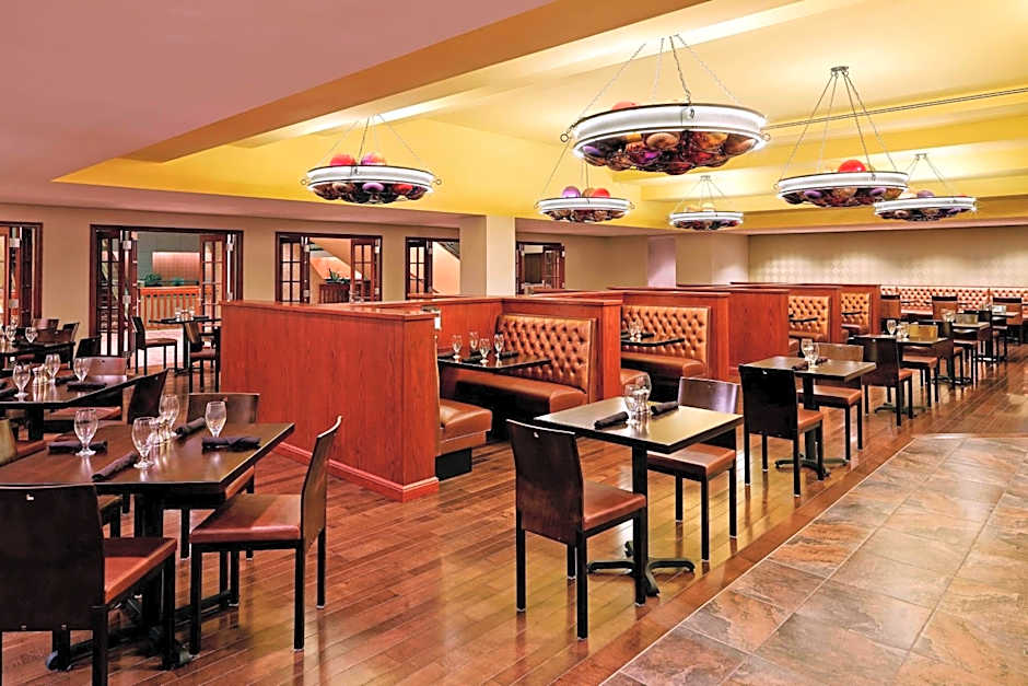 Sheraton Kansas City Hotel At Crown Center