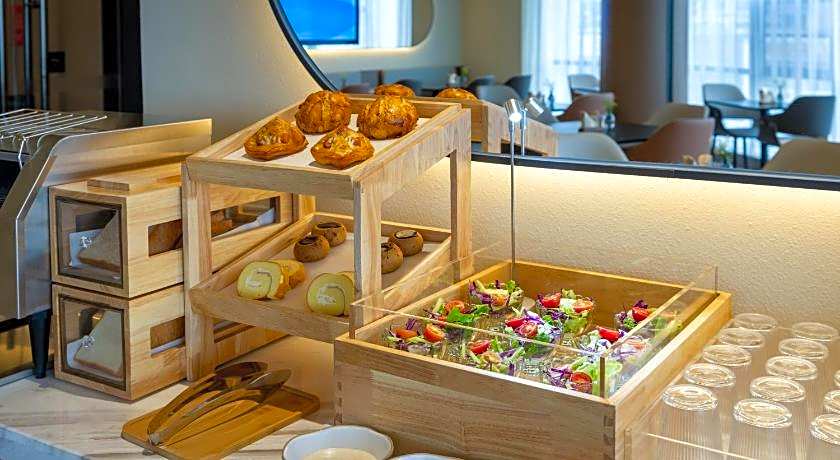 Atour Hotel Qidong Phoenix Hui Renmin West Road