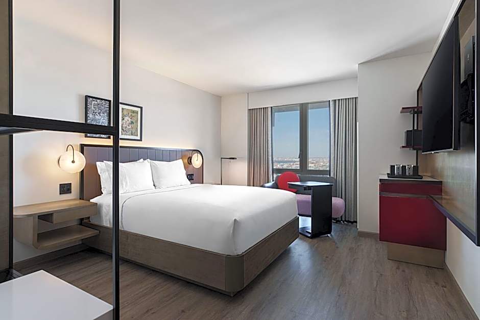 Renaissance New York Flushing Hotel at Tangram