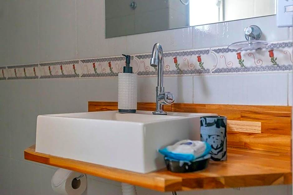 ITNC024- Apê com 4 quartos na Av. Atlântica de BC