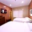 Hyde Park Hotel