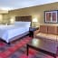 Holiday Inn Express Hotel & Suites Bowling Green