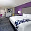 La Quinta Inn & Suites by Wyndham Kennesaw