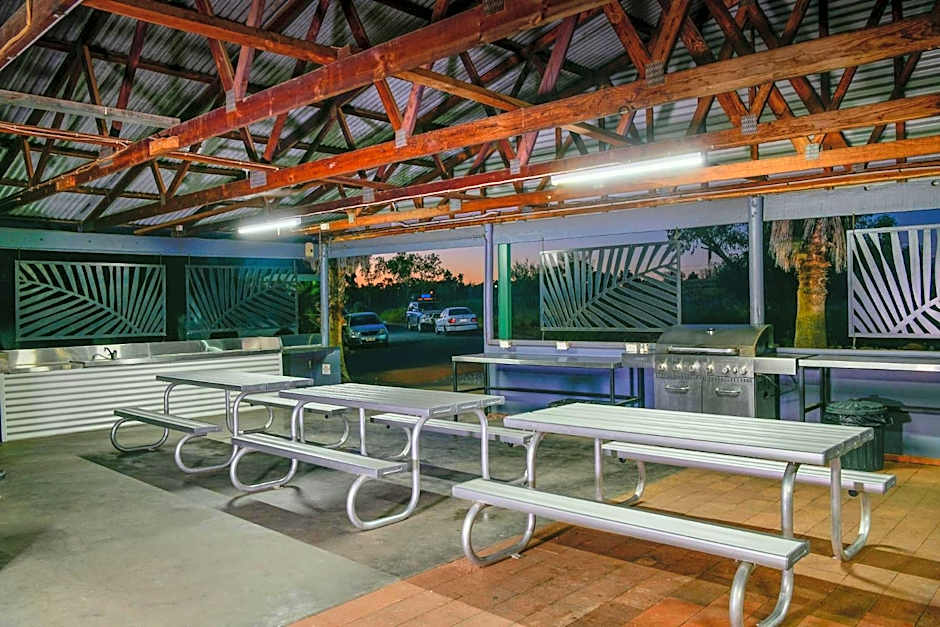 Desert Palms Alice Springs