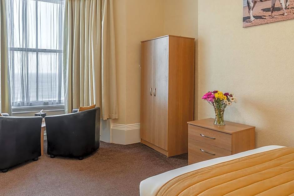 Clifton Hotel