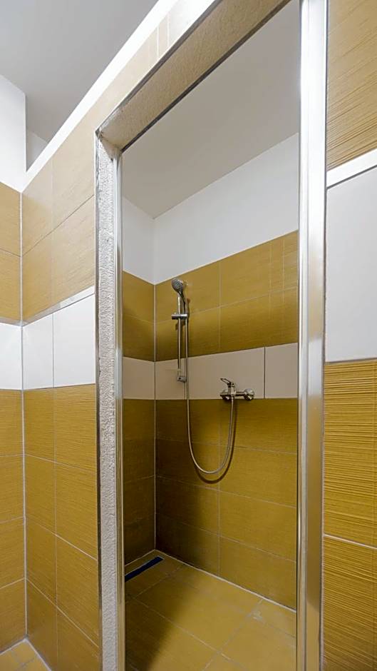 Praga Apartments & Restaurant Zell am See-Kaprun