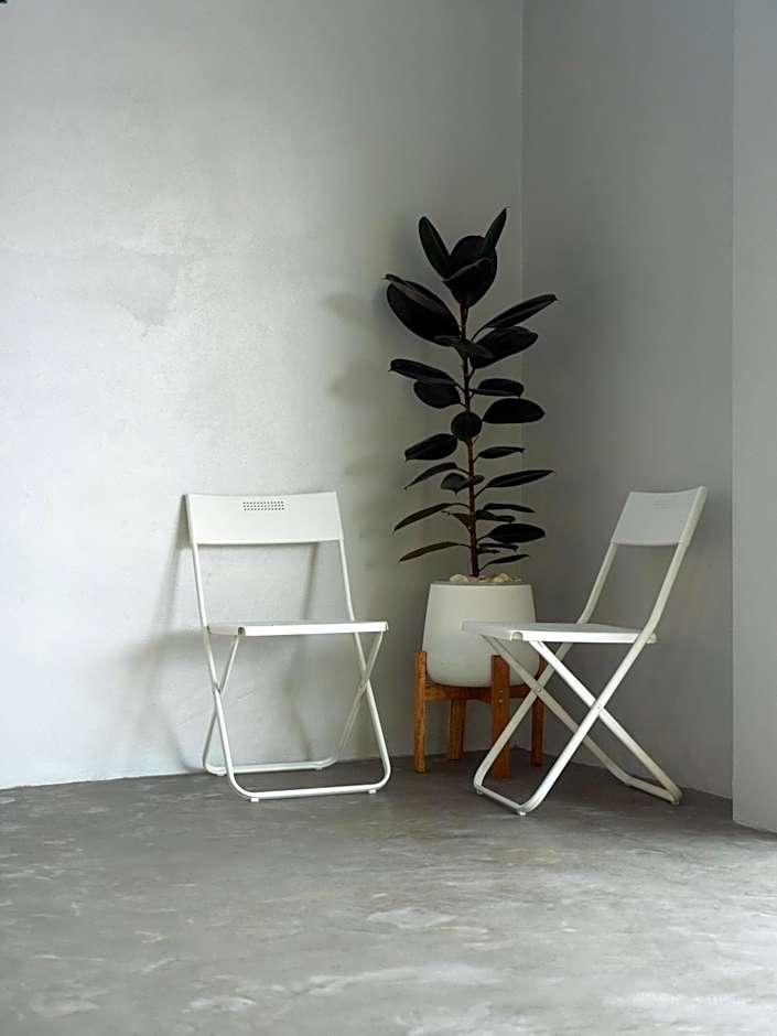 Moonlight Cafe and Hotel