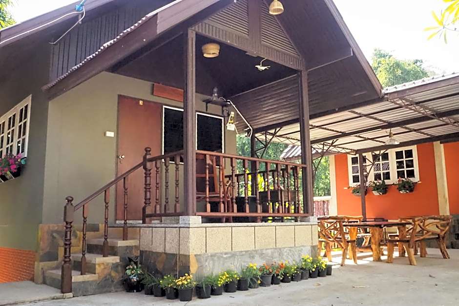 Chomklong Experience
