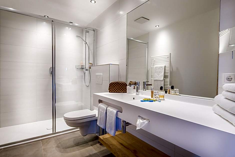 Heart Hotel Grischuna