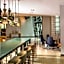 Hennessy Park Hotel
