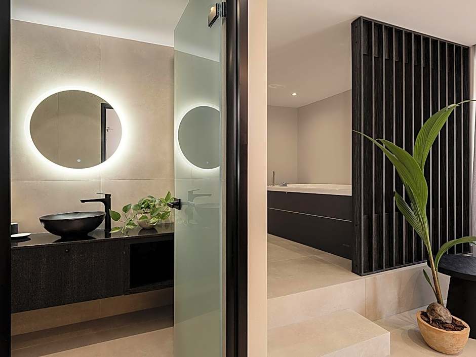 Theta Boutique Hotel