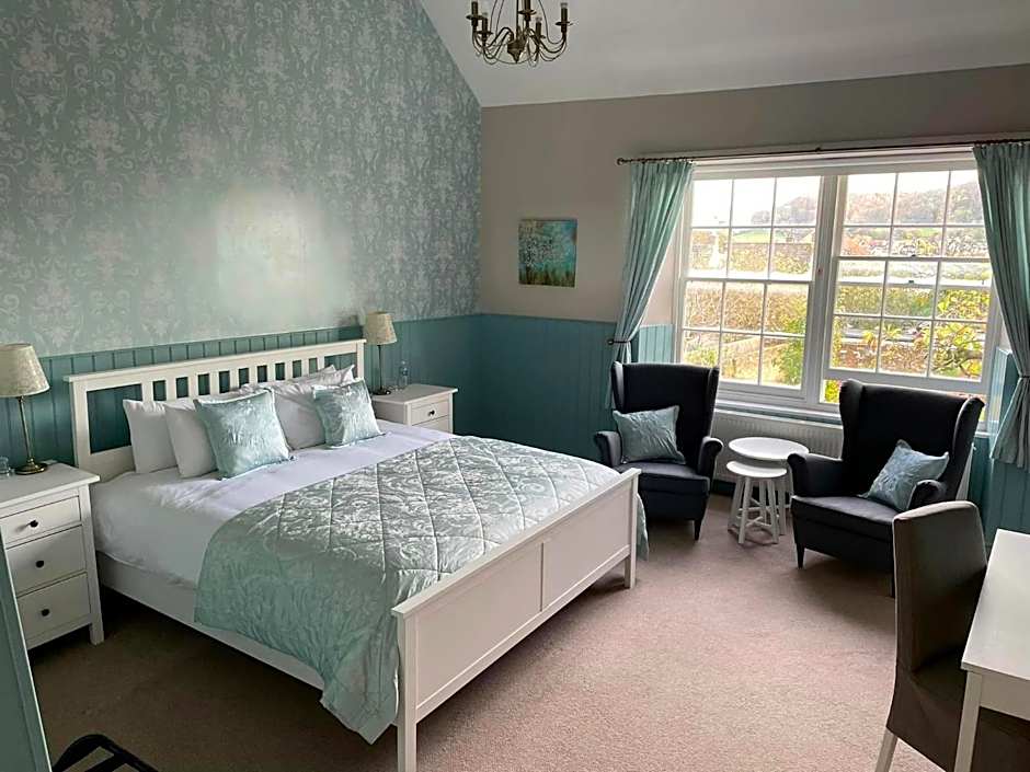 Photo 1 of 4 of Room 9