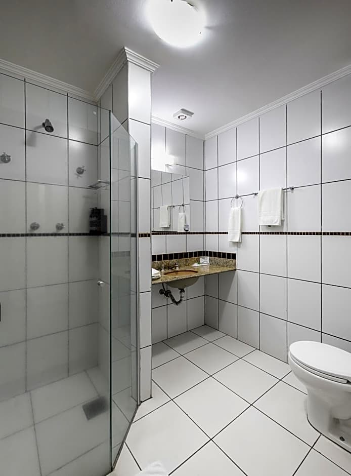 Bristol Exceler Plaza Hotel