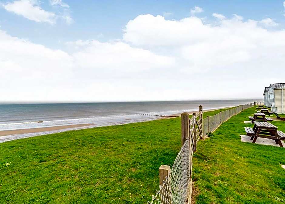 Castaways Holiday Park