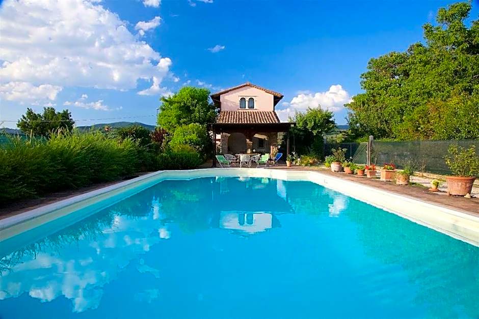 B&B With Pool and View of Assisi