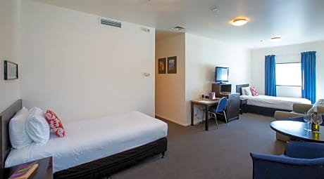 Large 2 Bedroom Studio