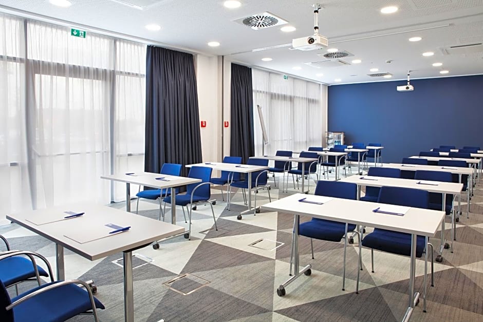 Holiday Inn Express Sindelfingen By IHG