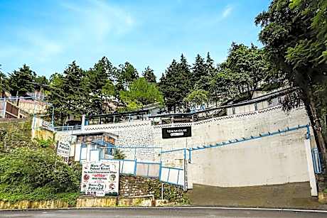 Palette Bhatta Falls