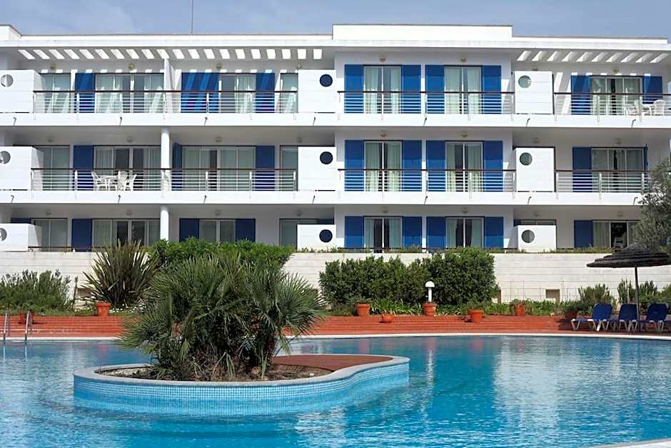 Marina Club Suite Hotel