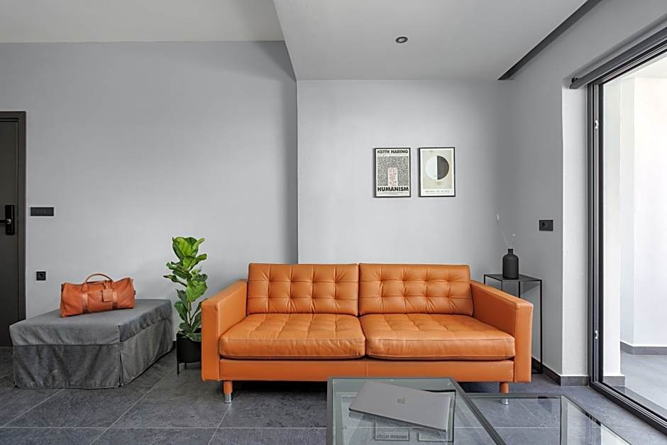 THE URBANIST •inner city residences•