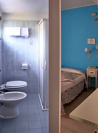 Twin Room with Balcony