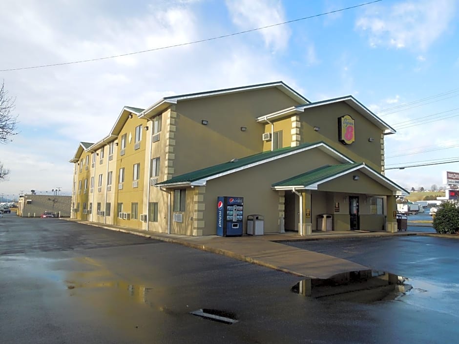 Super 8 by Wyndham Harrisonburg