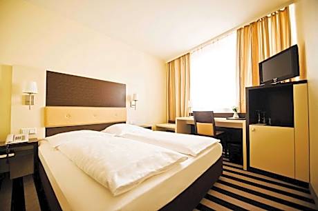 Tante ALMA Bristol Hotel