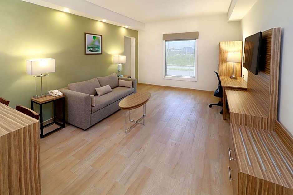 Wyndham Garden Monterrey Valle Real