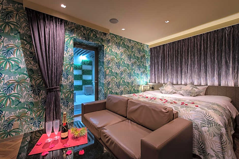 Hotel Lotus Iwatsuki (Adult Only)
