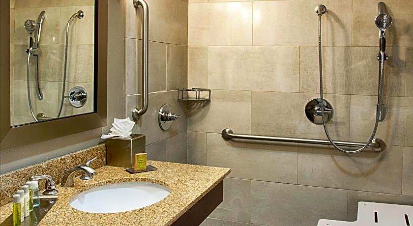 DoubleTree By Hilton Hotel Denver North