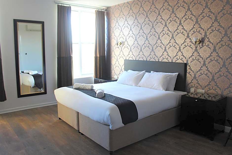 Park Hotel & Apartments