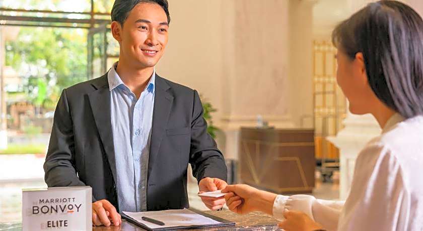 Four Points by Sheraton Lang Son