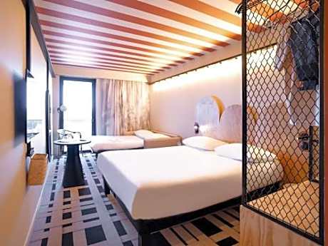 Family Room with double bed and sofa bed