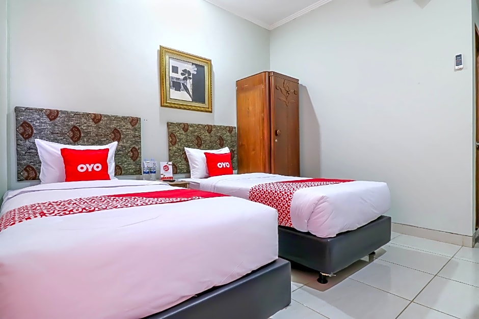 OYO 1670 Likko Inn
