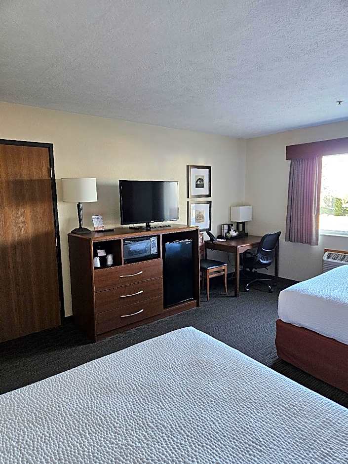 AmericInn by Wyndham Petoskey