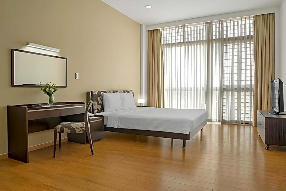 Crescent Residence 1