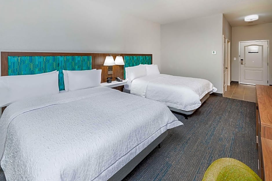 Photo 1 of 1 of 2 Queen Beds, Hearing/Mobility Accessible, Bathtub