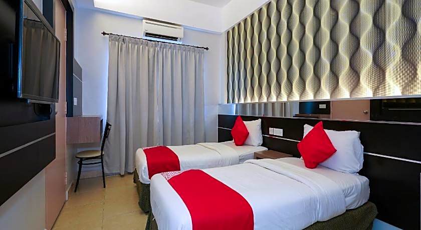 Super OYO 44083 Hotel Orchard Inn