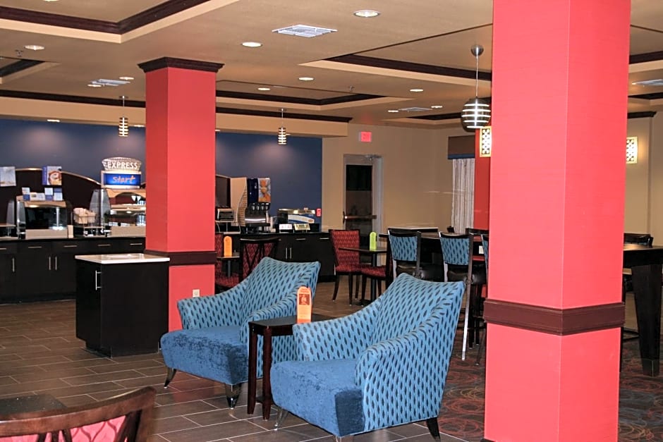 Holiday Inn Express & Suites George West By IHG