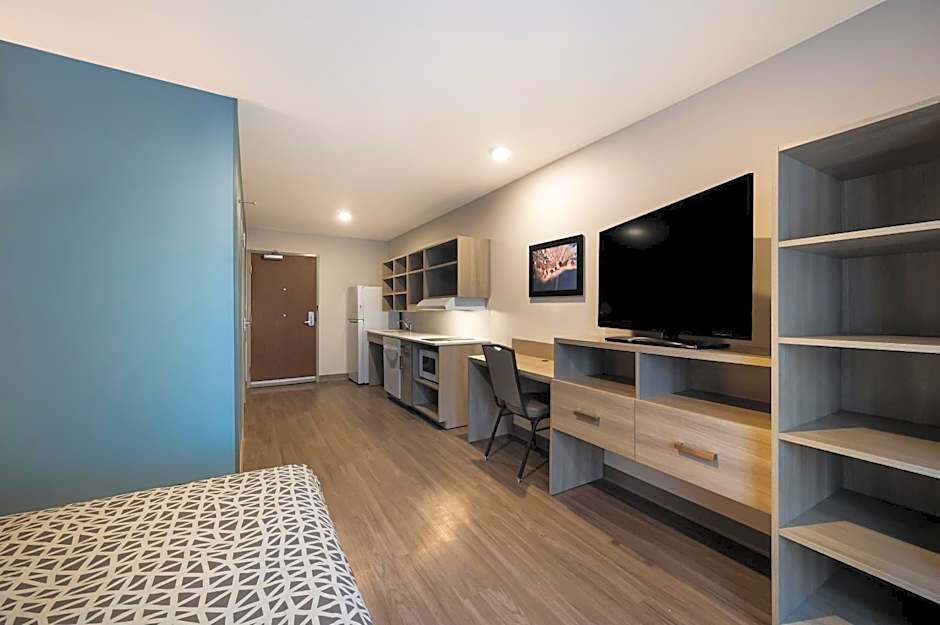 WoodSpring Suites East Lansing - University Area