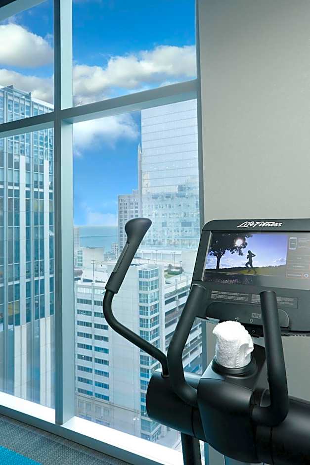 Aloft Chicago Mag Mile