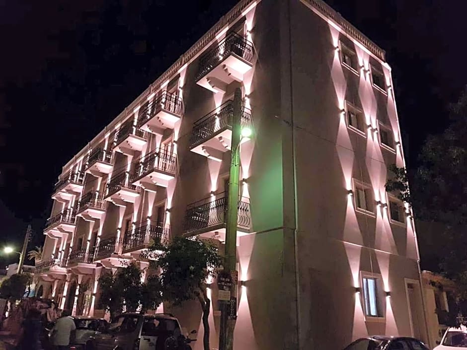 Aenos Hotel