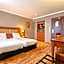 121 Paris Hotel