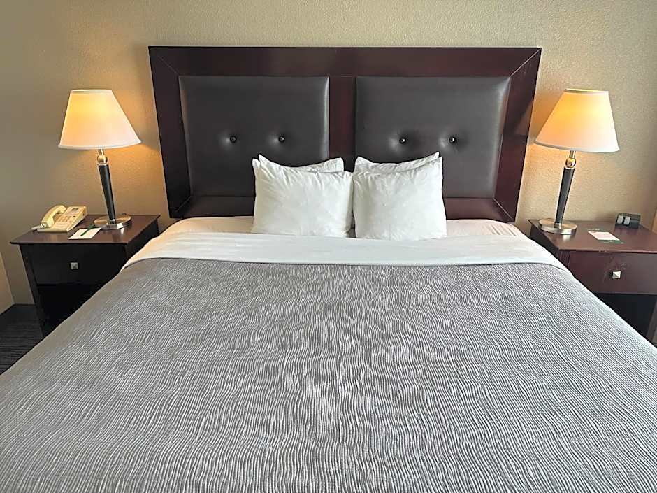 Quality Inn & Suites Everett