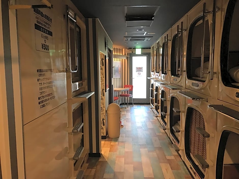 Capsule Inn Shimbashi - Men Only
