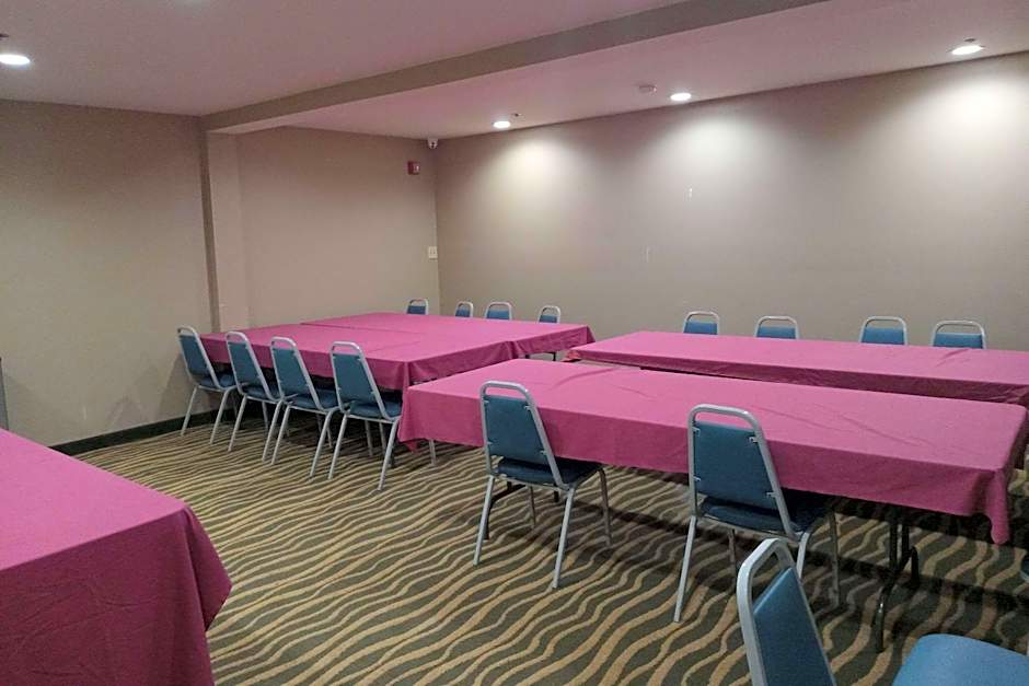 Comfort Inn near Downtown & Blue Ridge PKWY