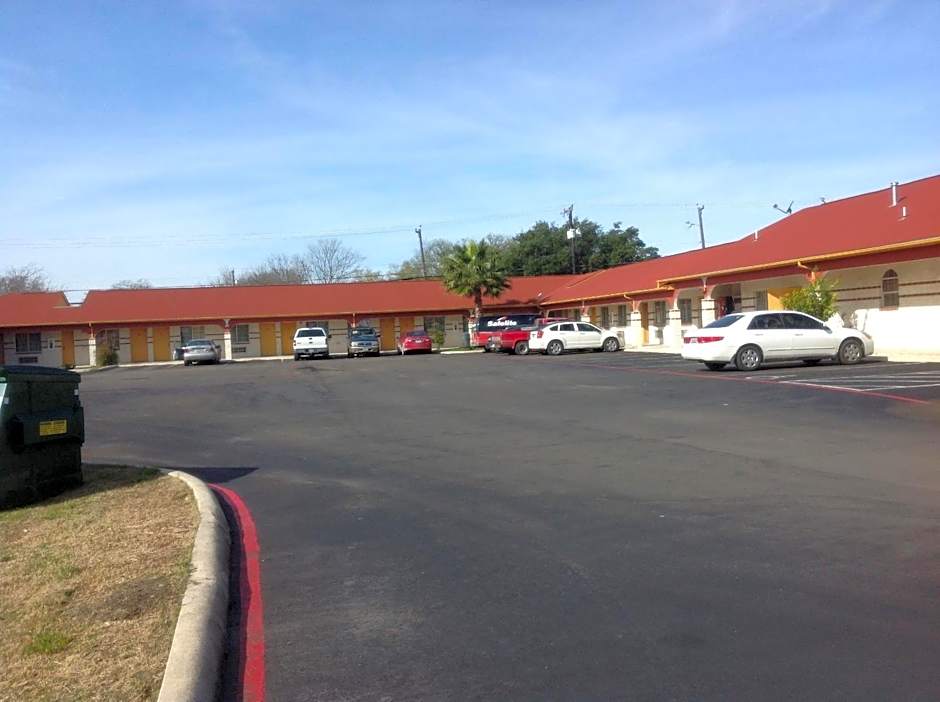 Luxury Inn and Suites Seaworld