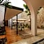 Casona 61 by GuruHotel