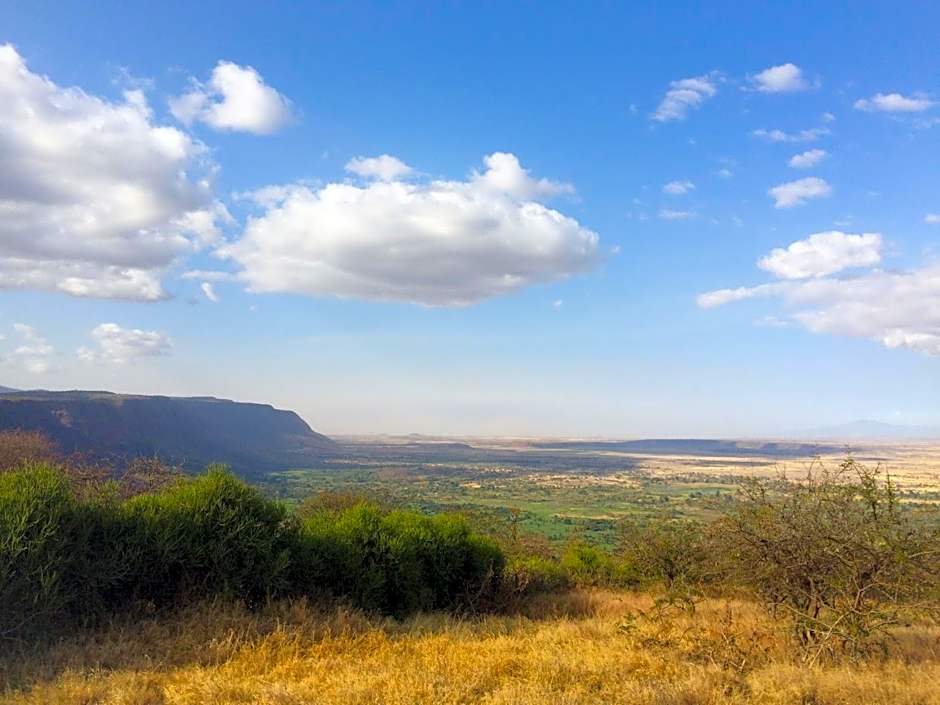 African Sunrise Lodge and Campsite