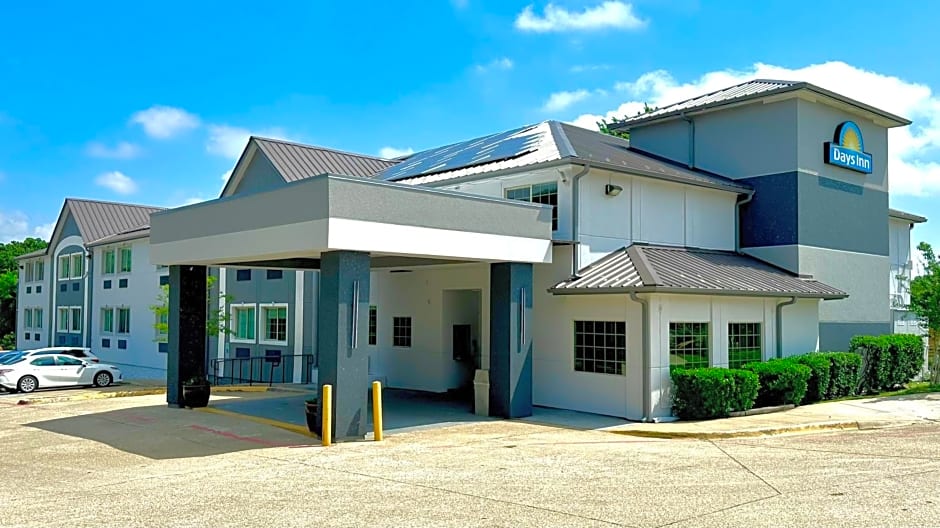 Days Inn by Wyndham Arlington